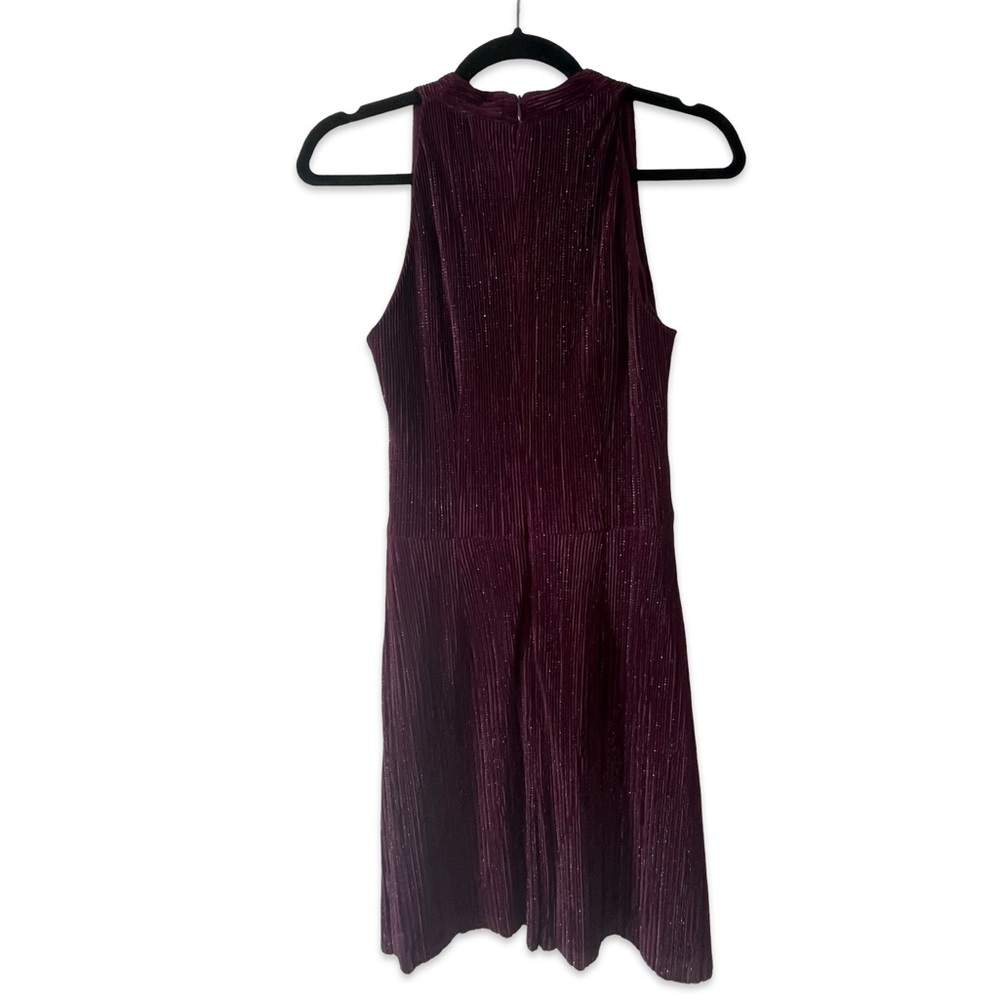 Sleeveless Ribbed V-Neck Dress - Picture 2 of 3